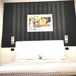  Bed & Breakfast Cinema House 2