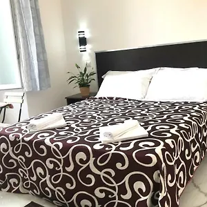  Bed & Breakfast Serena House